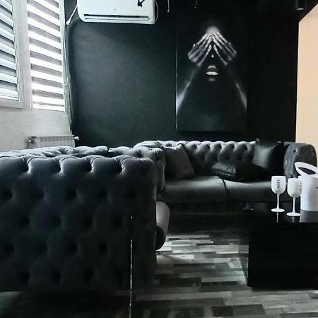 Naumovski Apartments スコピエ エクステリア 写真