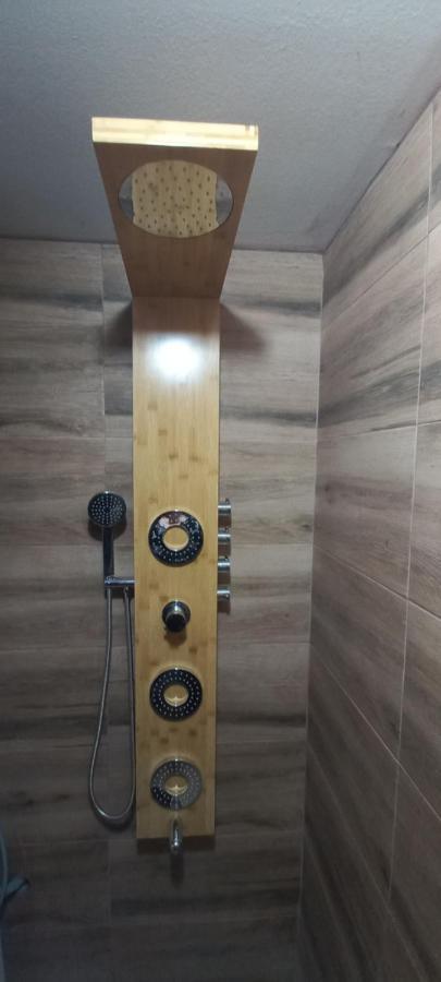 Naumovski Apartments スコピエ エクステリア 写真